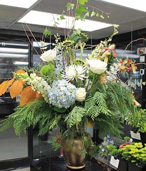Custom Floral Designs, Memorial Florists, Appleton Wisconsin